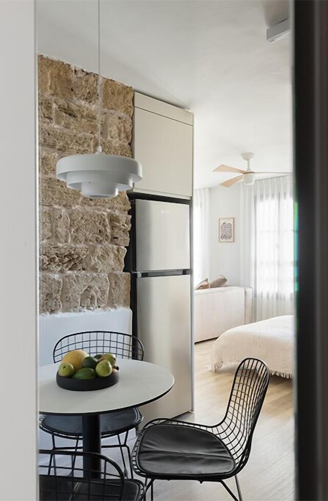 フリーマーケット チャーム スタジオ バイ シー N' レント