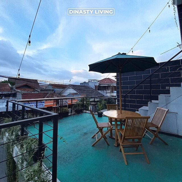 ダイナスティ リビング ゲストハウス シャリア