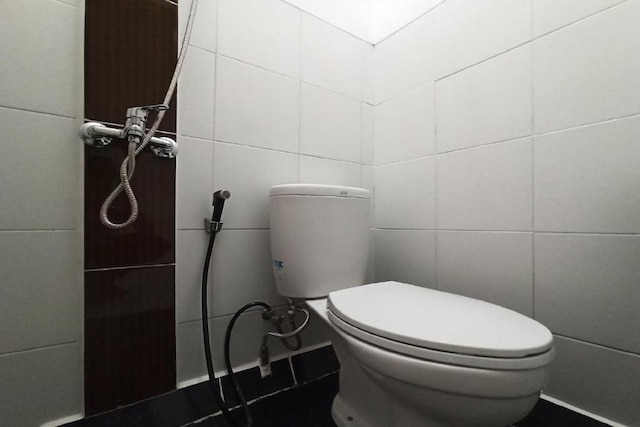 SPOT ON 93596 ポンドク・ワイサタ・ペソナ・アスリ