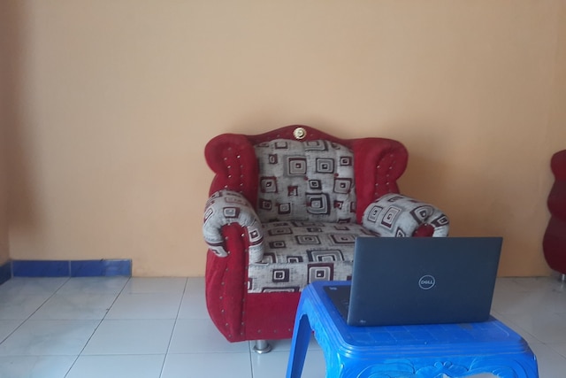 SPOT ON 93596 ポンドク・ワイサタ・ペソナ・アスリ