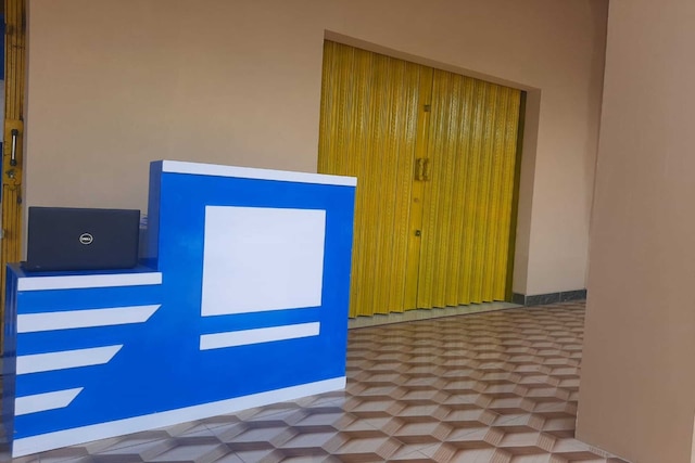 ホテル O シャギタ コス & ペンギナパン シャリア