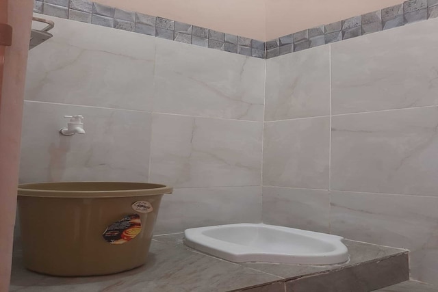 ホテル O シャギタ コス & ペンギナパン シャリア