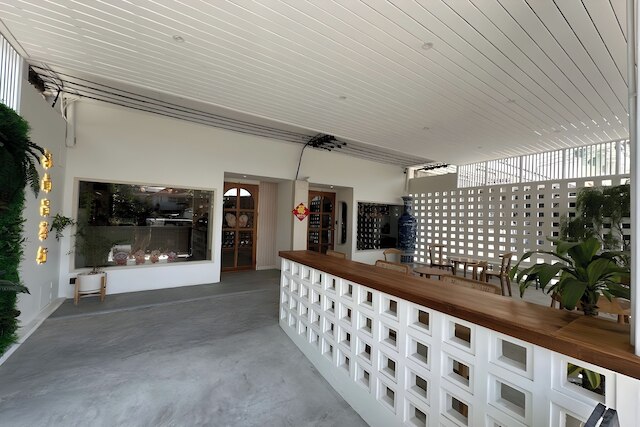 ヂェンナンティーバーホテル