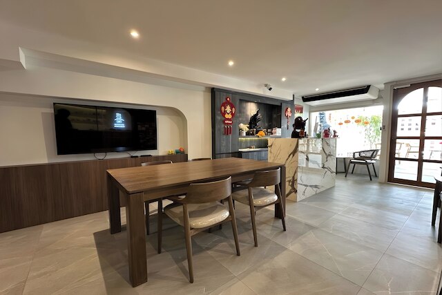 ヂェンナンティーバーホテル