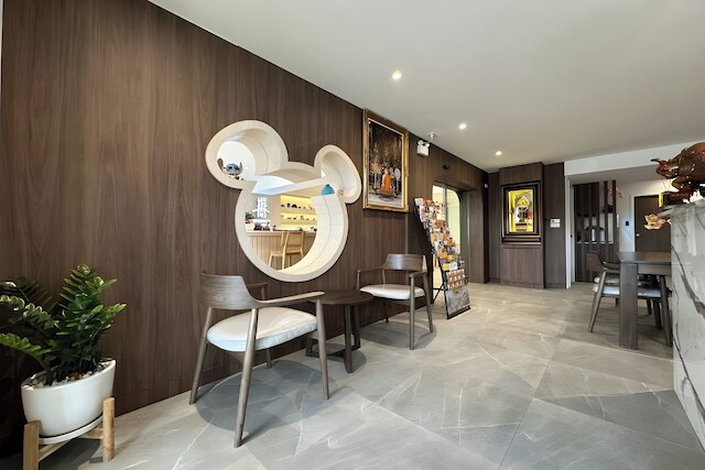 ヂェンナンティーバーホテル