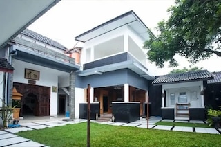 オマ・デマック・イジョ・バイ・オキューピード