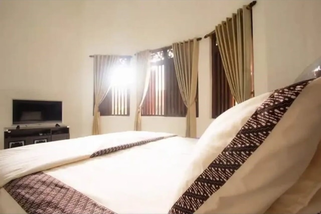 オマ・デマック・イジョ・バイ・オキューピード