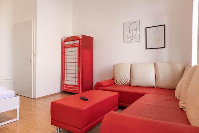 フレンドリー3BR共有アパート-ウィーナーシュタットハレ