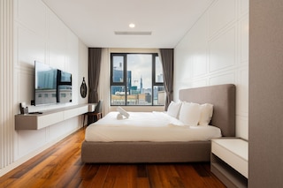 ロッソセントラル - マディソンビルディング D1