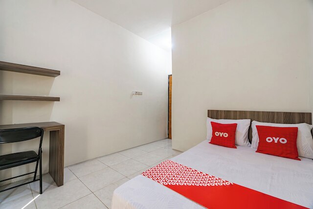 ホテル O ウノ ホームステイ シャリア