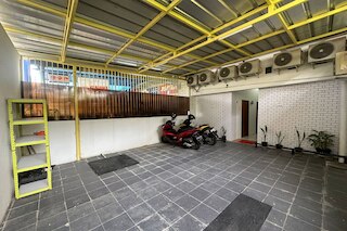 スポット オン 93624 ダマイ 3 ゲストハウス シャリア