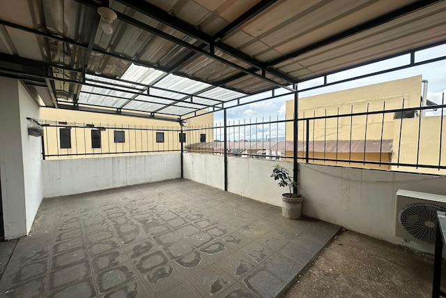 スポット オン 93624 ダマイ 3 ゲストハウス シャリア