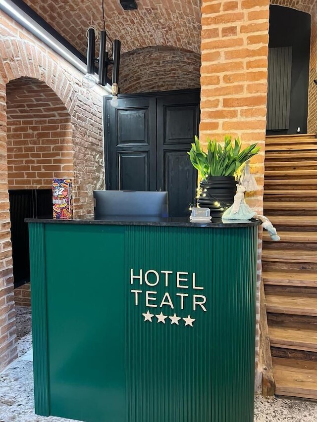 ホテル・テアトル