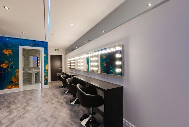 テンプル コート キャバン クオーター アパートメンツ