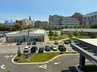 ハンプトンイン&スイーツ・シカゴ・メディカルディストリクトUIC