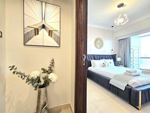 ヴァケイ・レティングス - 8ブールバードウォーク