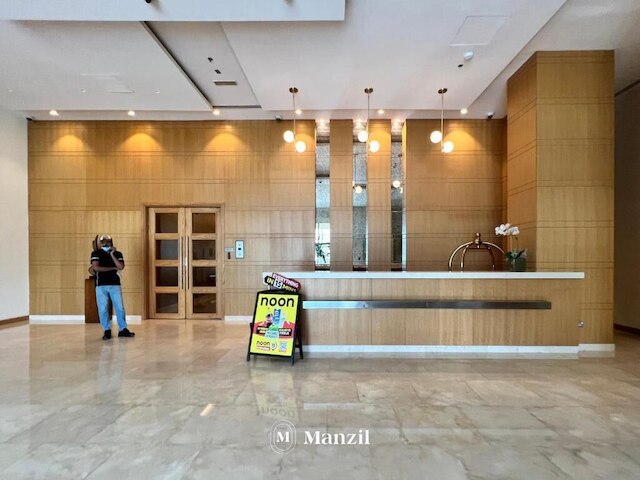 ヴァケイ・レティングス - 8ブールバードウォーク