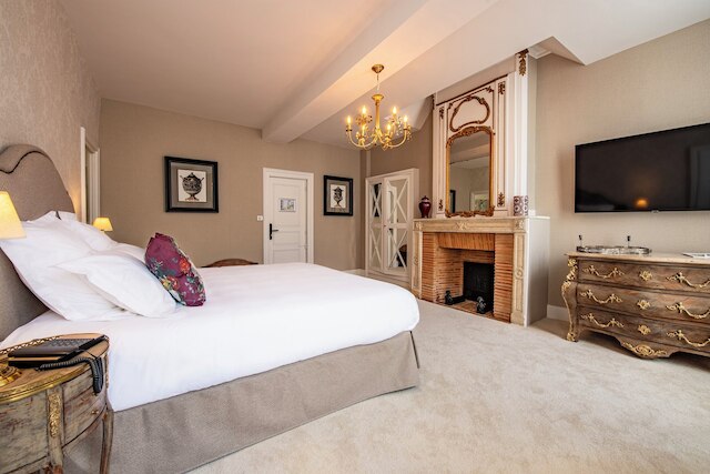 オテル ドゥ ラ ポスト ア アヴァロン、ブルゴーニュ