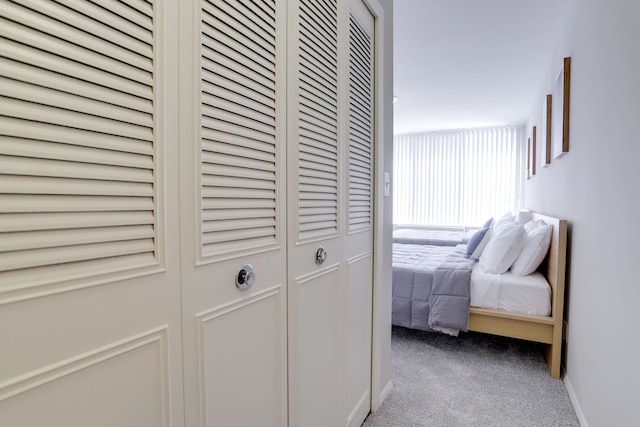 スタイリッシュ コンド イン クリスタルシティ