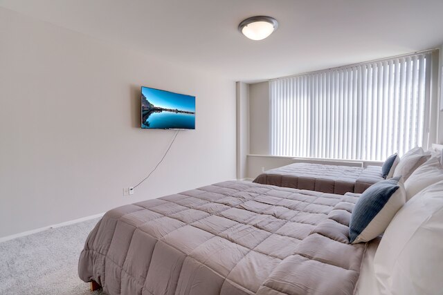 スタイリッシュ コンド イン クリスタルシティ