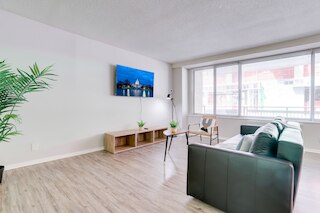 モダン&ラグジュアリーコンド ニュー クリスタルシティ