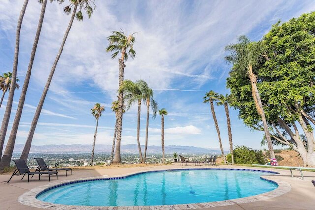 Avantstayによるオークヒルズパノラマビュー、プール、スパ