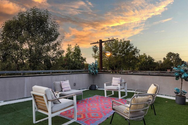 フルトン バイアウト バイ アヴァンステイ シャーマン オークス エステート + ビュー