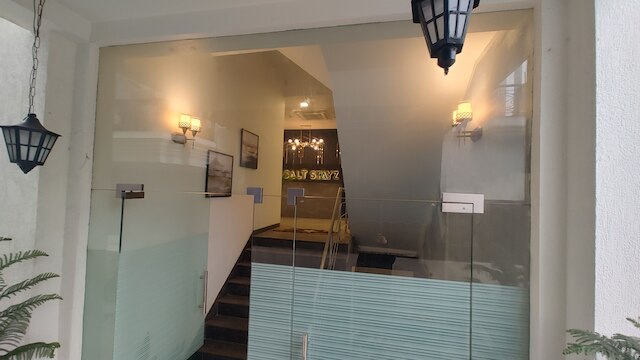 ソルトステイズ セレクト - ネーループレイス & ニュー フレンズ コロニー