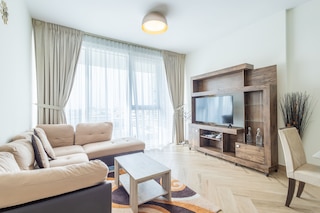 スーパーホスト - シックなモダン1BR アパート リトリート、 シティビュー付き