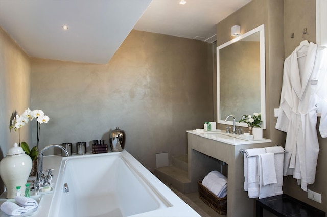 ローマの歴史的中心部にある歴史的な宮殿の庭付きペントハウス