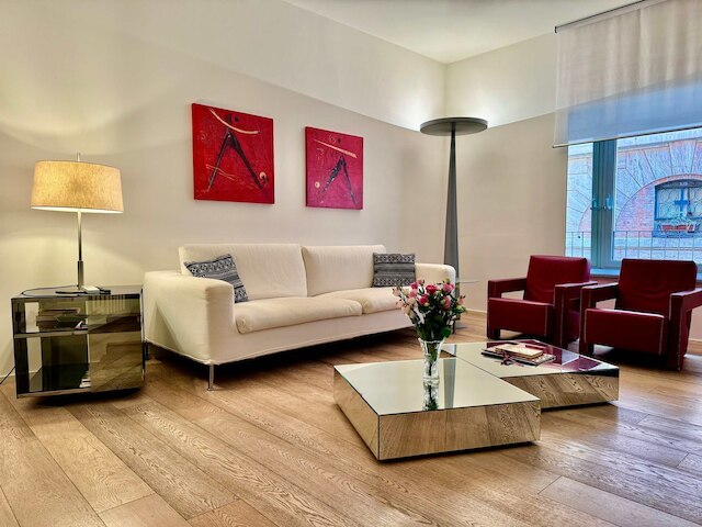 ローマのスペイン広場で - 歴史的なパラッツォのモダンデザインの上品なアパート