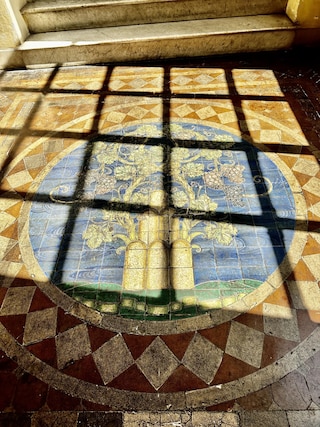 ル・オルテンジア・ビアンカ・イン・パラッツォ・ルスポリ・ア・スペリア・リトリート・イン・ザ・モスト・エレガント・パレス・イン・ローマ