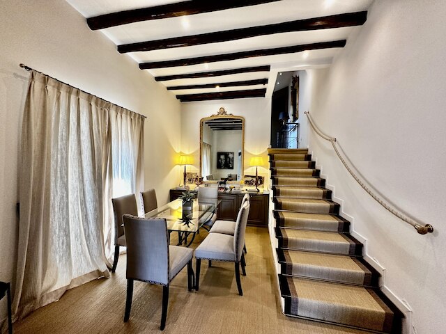 ル・オルテンジア・ビアンカ・イン・パラッツォ・ルスポリ・ア・スペリア・リトリート・イン・ザ・モスト・エレガント・パレス・イン・ローマ