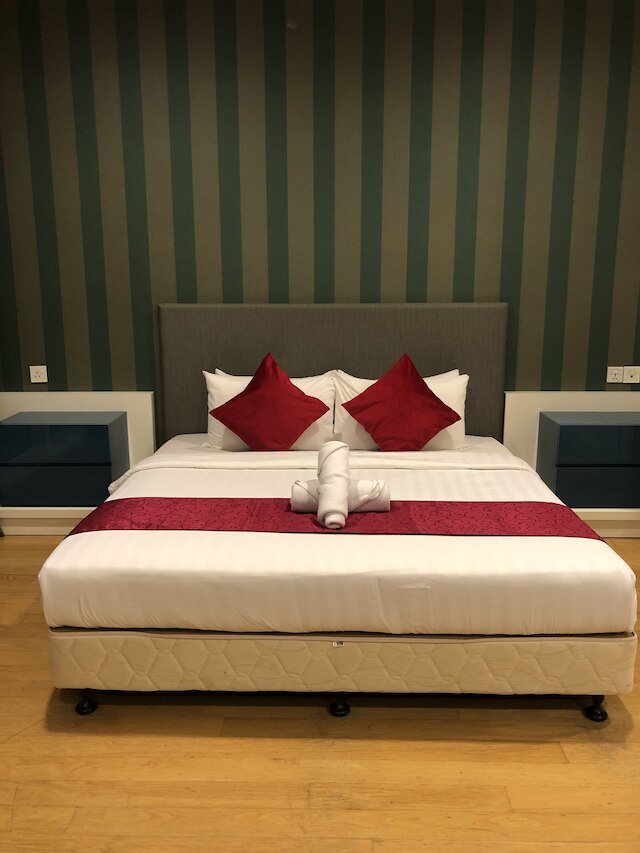 スカイトッププールバイプラチナスイーツKLCC