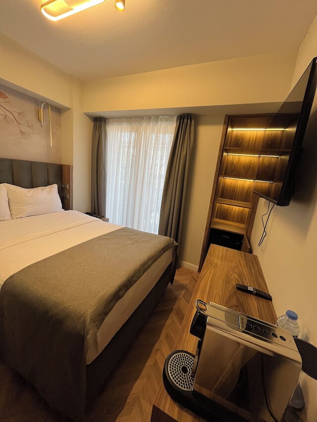 アイリス ハン ホテル