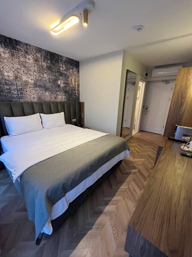 アイリス ハン ホテル