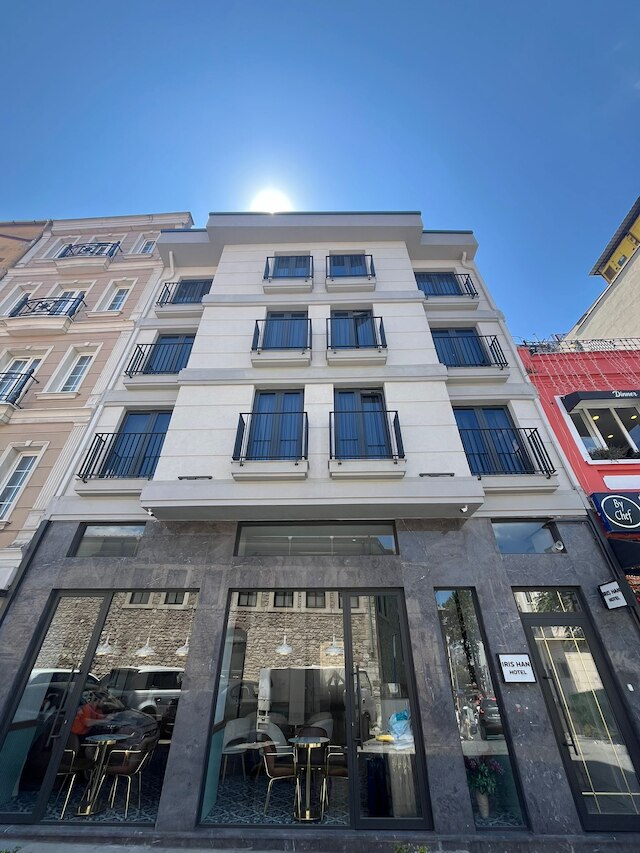 アイリス ハン ホテル