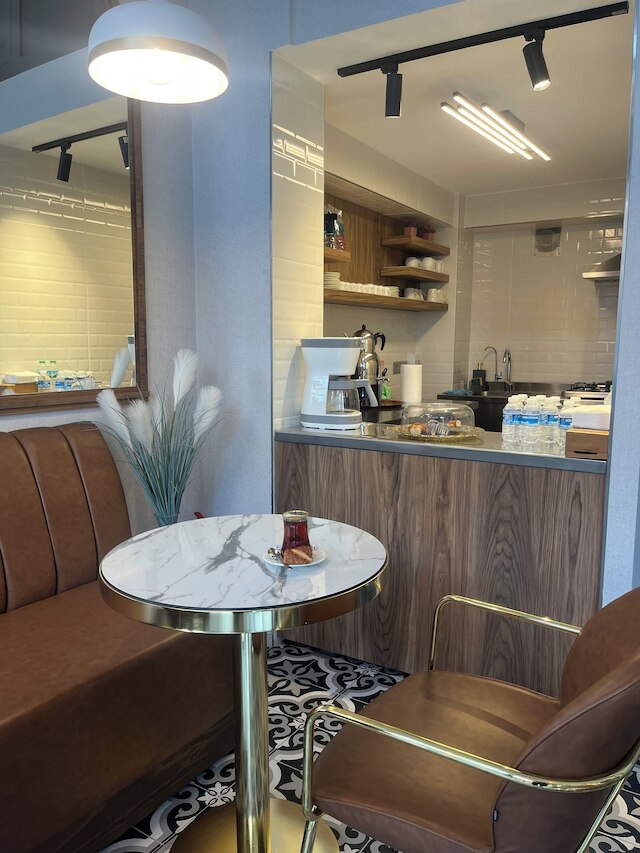 アイリス ハン ホテル