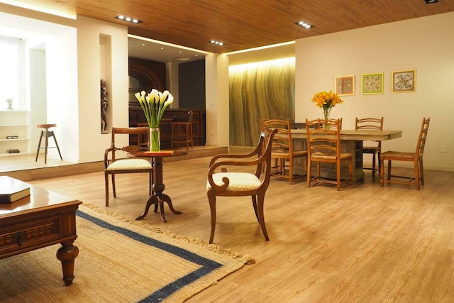 ハンブルゴ アトリエ バイ ザ ローカル ウェイ