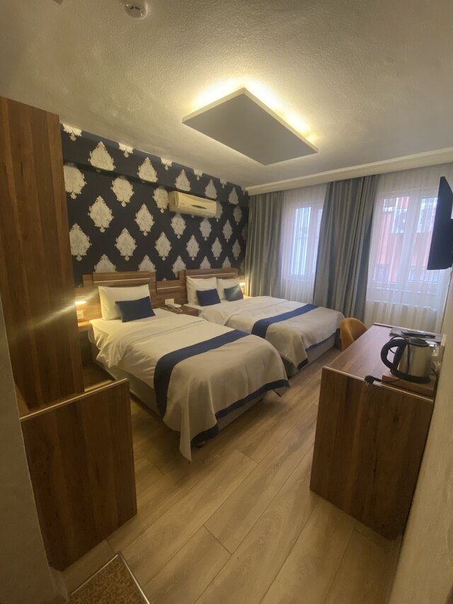 ERAパレスホテル