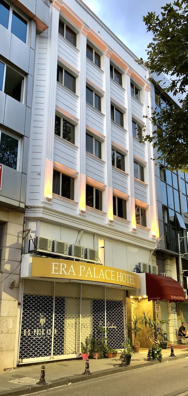 ERAパレスホテル