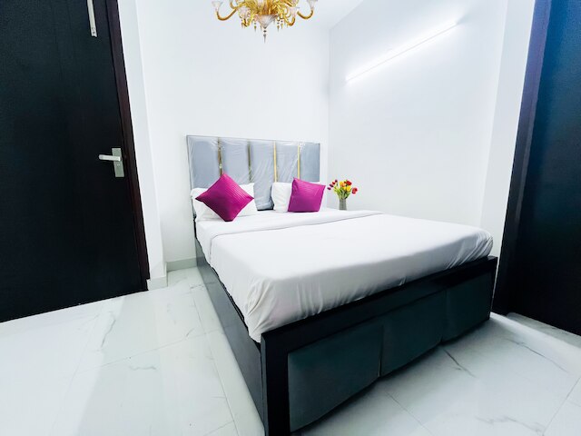 ルームシャラ 160 ホテル レッド