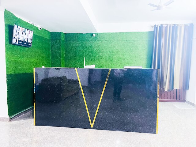 ルームシャラ 160 ホテル レッド