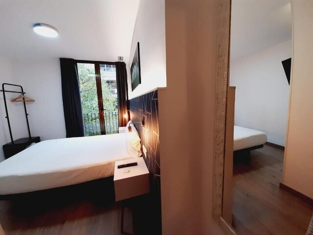 ホスタル ライア バイ ガイアルームズ