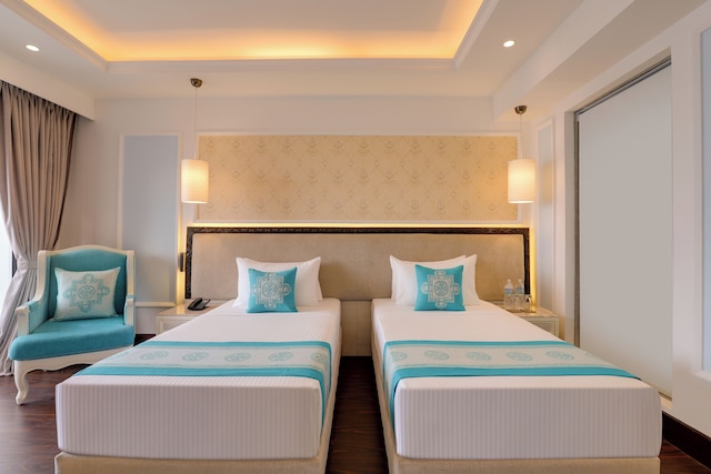 レモントリープレミアブッダニルカン