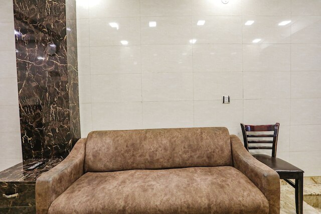 ファブホテル イースト パテル ナガー