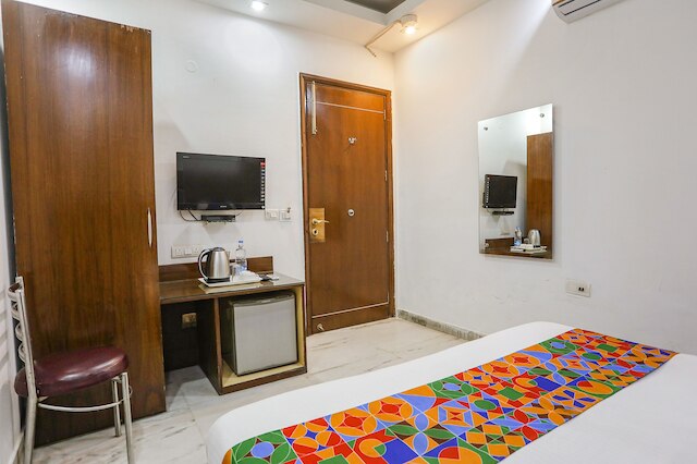 ファブホテル イースト パテル ナガー