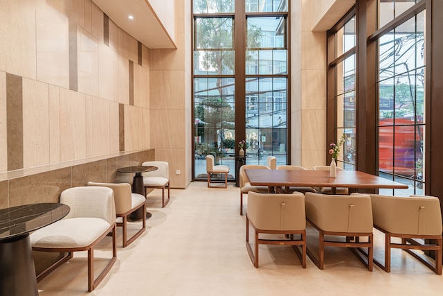 ザ ファイブ スイーツ リラ