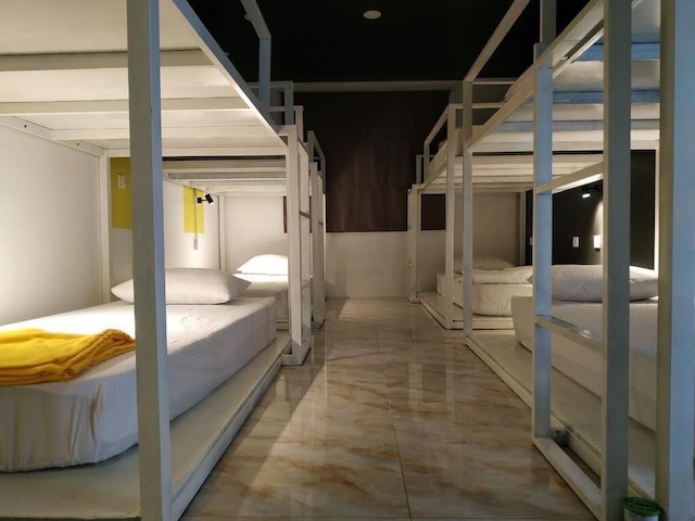 レディーバグホステル