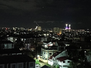 デカホームズコンドミニアムティサ ラバングン